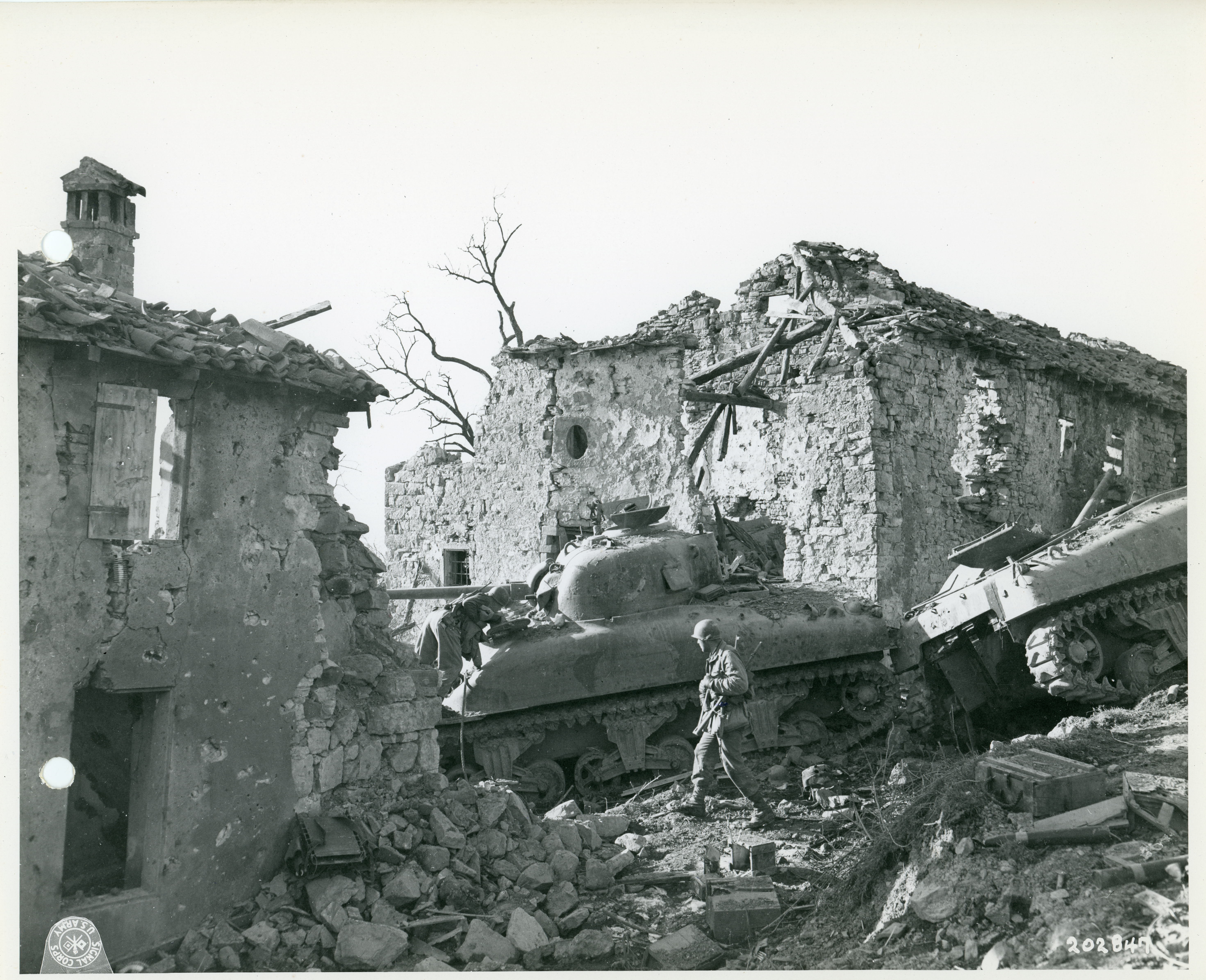 10th Mountain and 1st Armoured take Corona